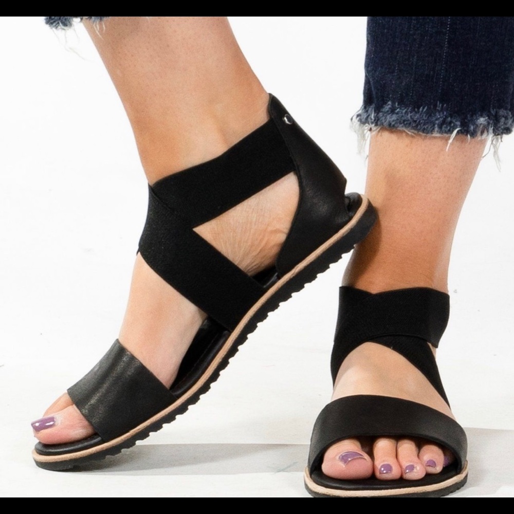 Sorel ‘Ella’ sandals